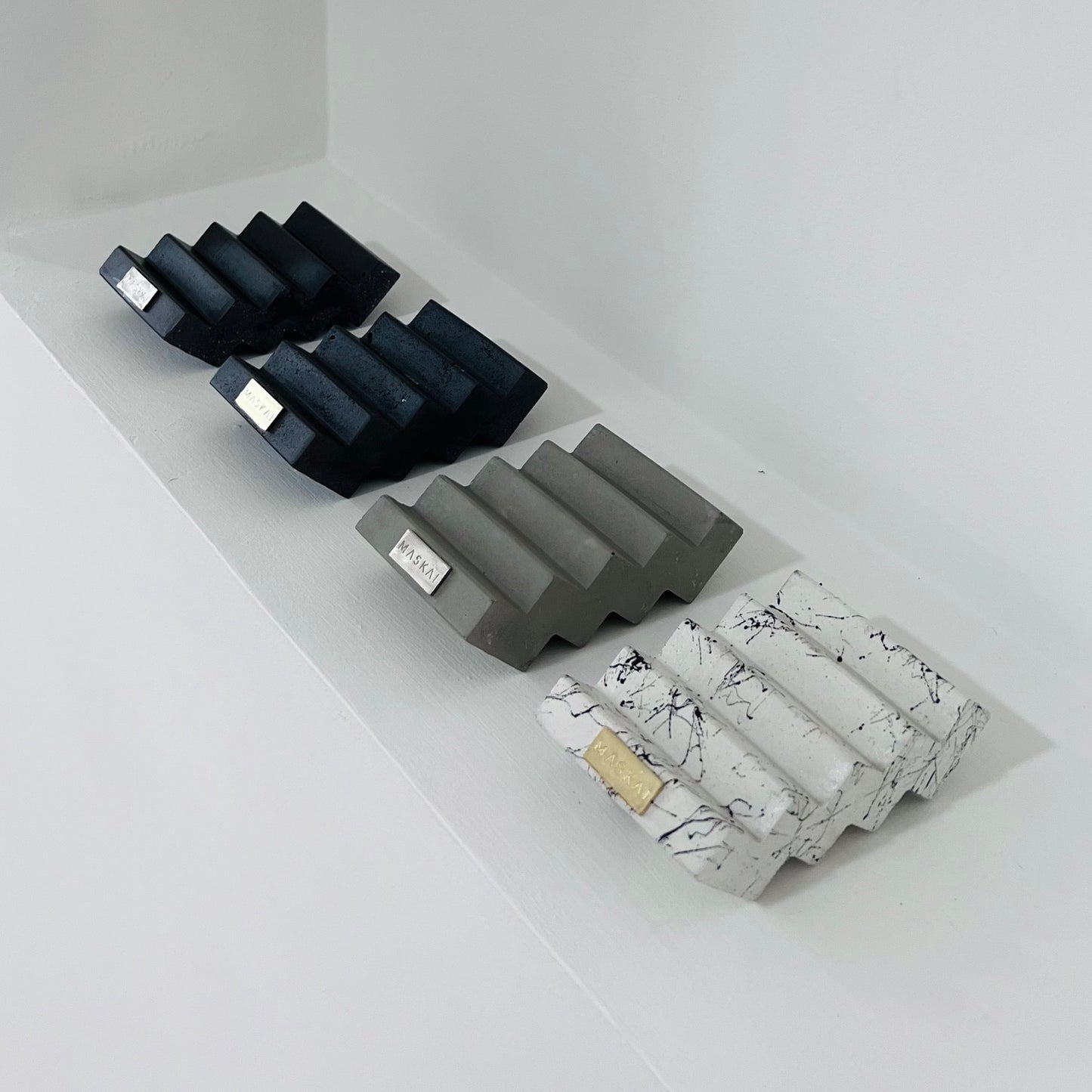 Jabonera "WaveBlock"
