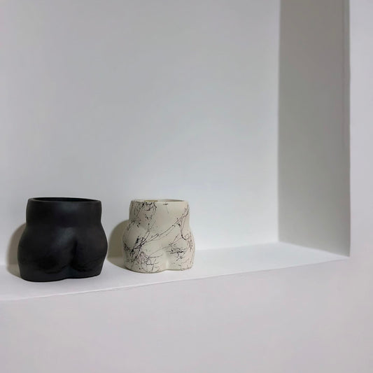 Contenedor escultórico "Femme"