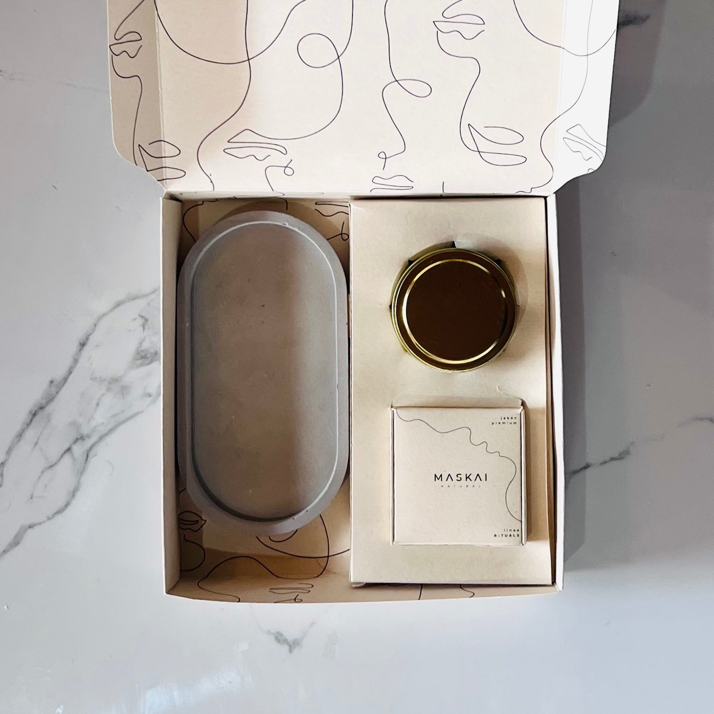 Moments Gift Box